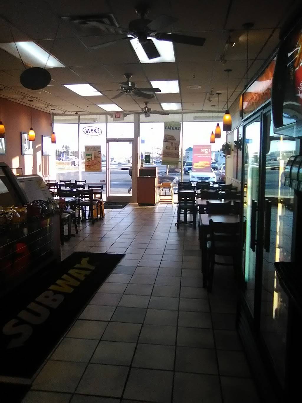 Subway Restaurants | restaurant | 6 College Park Ln #15, Georgetown, DE 19947, USA | 3028566100 OR +1 302-856-6100
