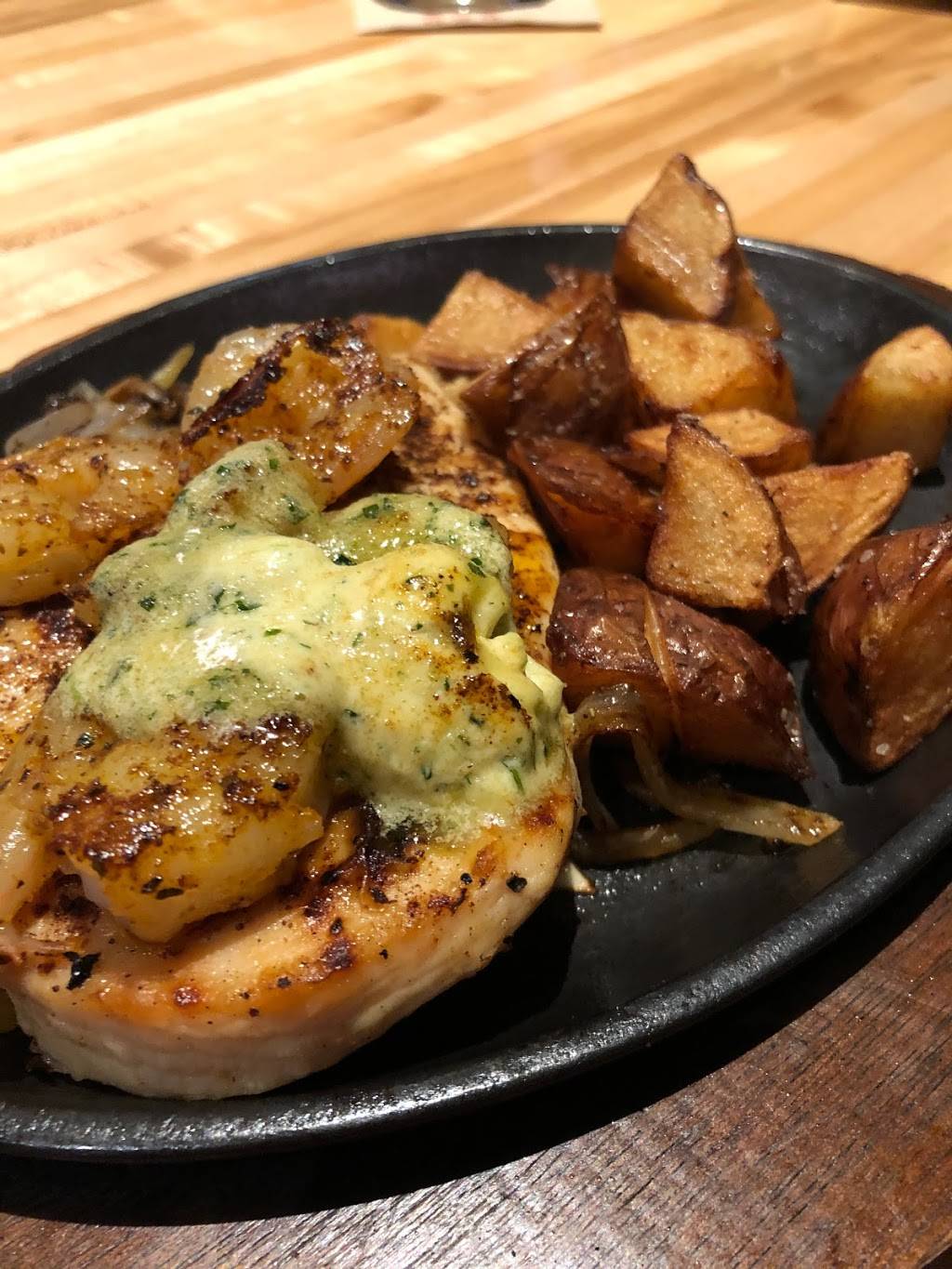 Applebees Grill + Bar | restaurant | 2114 E Lincoln Ave, Anaheim, CA 92806, USA | 7148177806 OR +1 714-817-7806