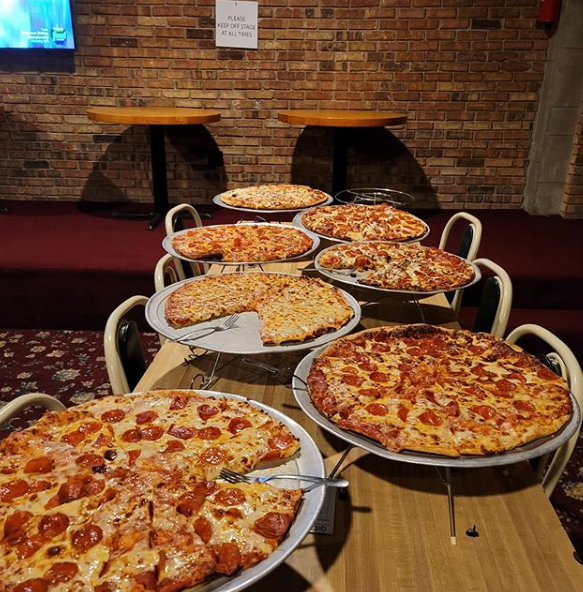 El Fredo PIzza | restaurant | 523 W 19th St, Sioux City, IA 51103, USA | 7122580691 OR +1 712-258-0691