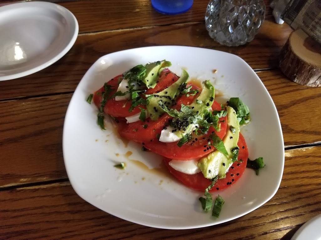 Simple Table | restaurant | 617 7th St, Fort Madison, IA 52627, USA | 3193728824 OR +1 319-372-8824