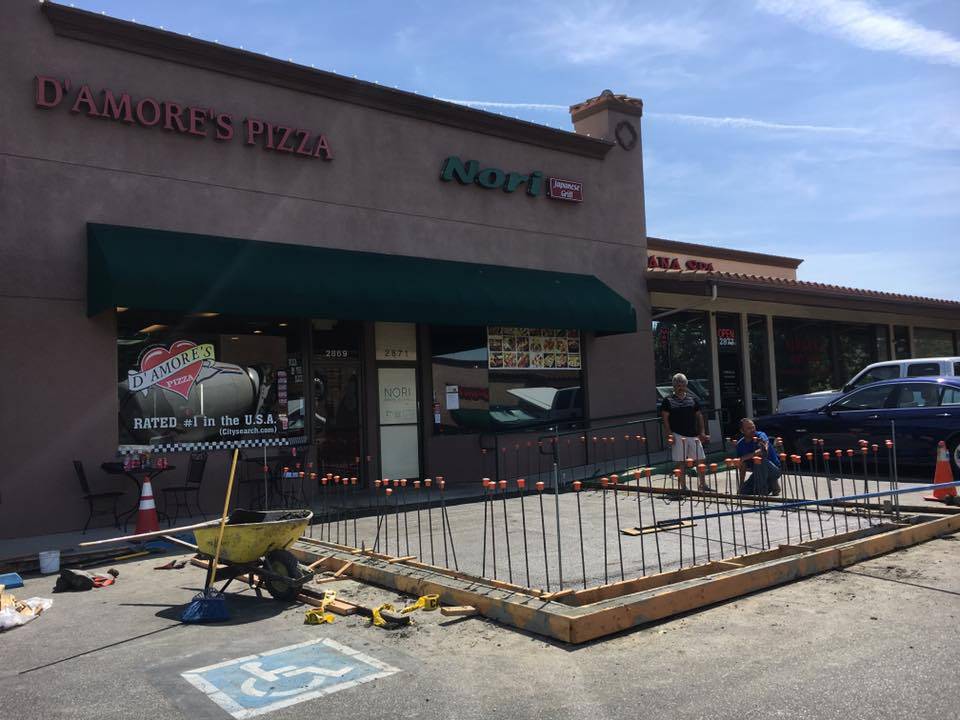 DAmores Pizza | restaurant | 2869 Thousand Oaks Blvd, Thousand Oaks, CA 91362, USA | 8054960030 OR +1 805-496-0030