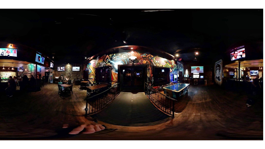 Darwins Pub | restaurant | 33 Waugh Dr, Houston, TX 77007, USA | 8329402420 OR +1 832-940-2420