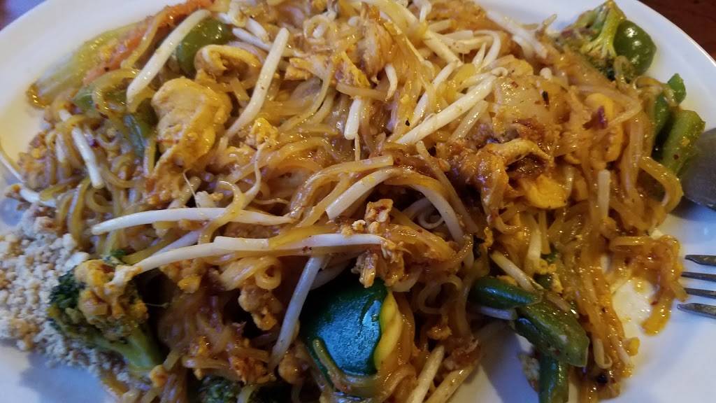 Lotus Thai Bistro | restaurant | 3050 Pio Pico Dr, Carlsbad, CA 92008, USA | 7607303345 OR +1 760-730-3345