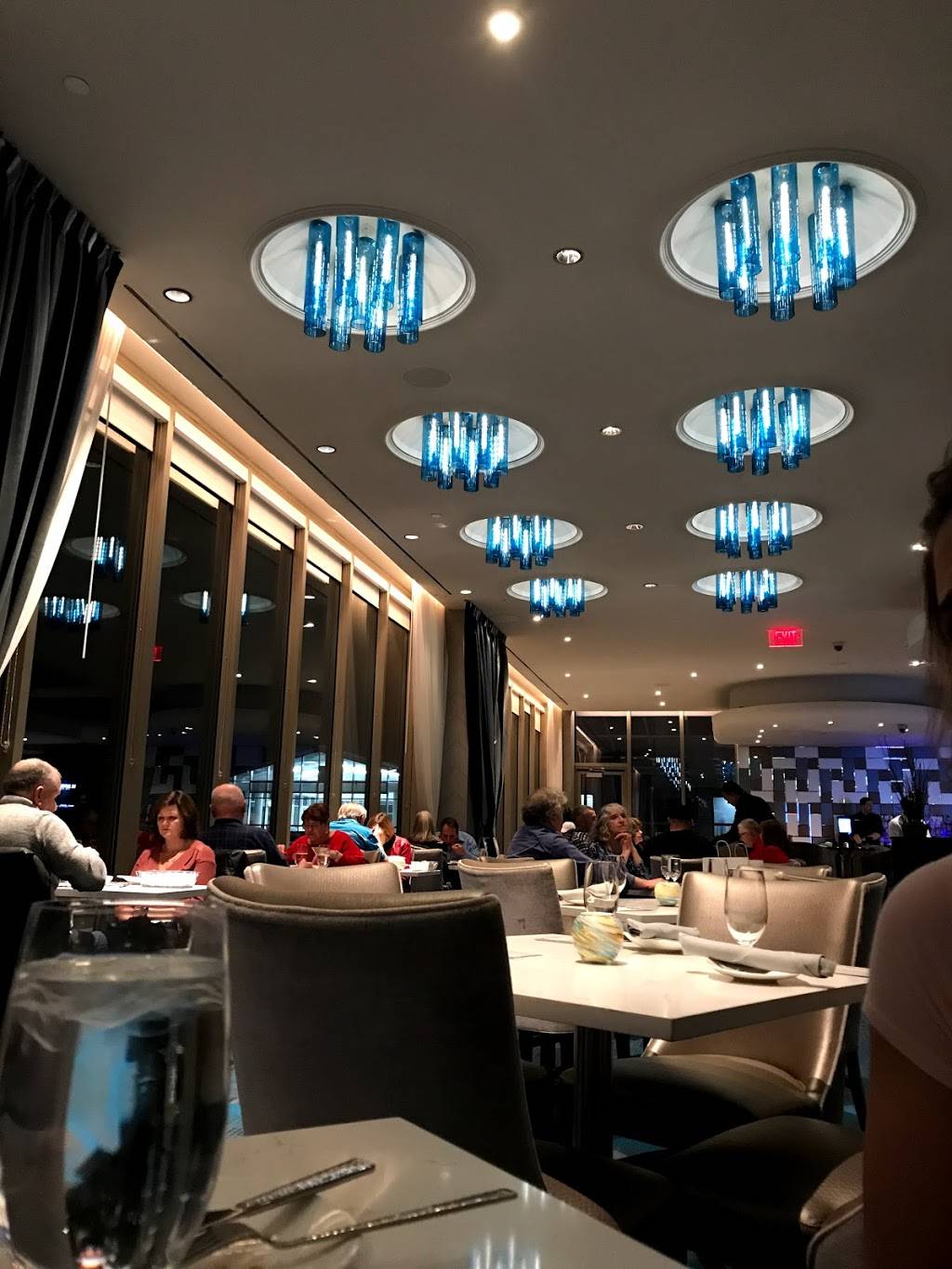 Chelsea Five Gastropub | restaurant | 2831 Boardwalk Chelsea Tower, Atlantic City, NJ 08401, USA | 6093404000 OR +1 609-340-4000