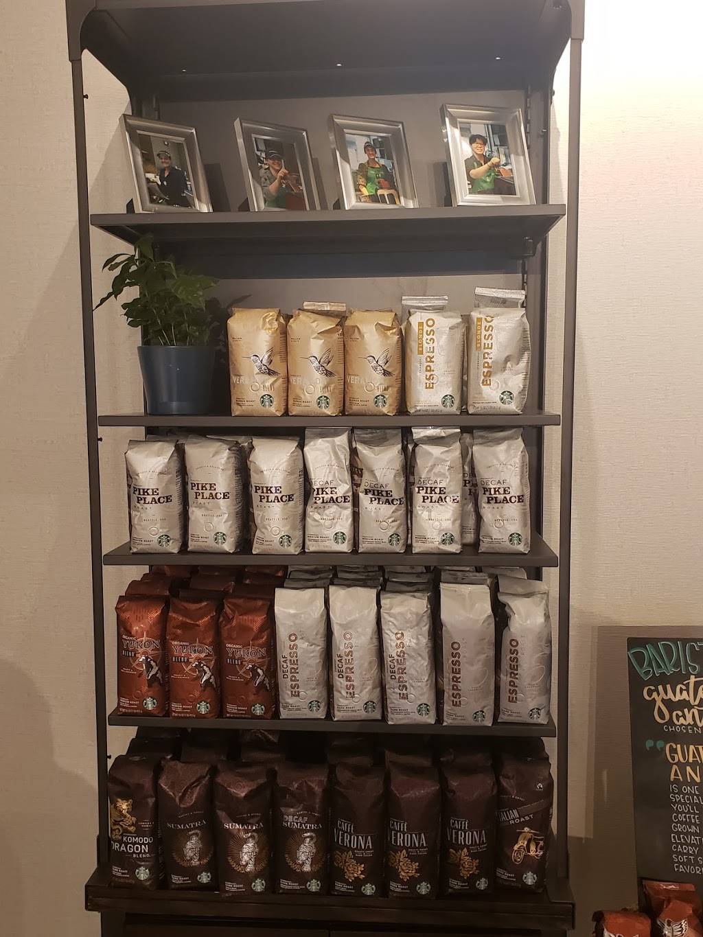 Starbucks | cafe | 30 N Dupont Hwy #4, Dover, DE 19901, USA | 3022708737 OR +1 302-270-8737