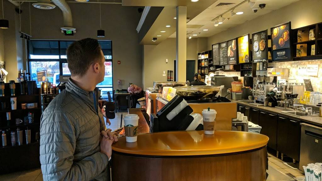 Starbucks | cafe | 9932 Knockando Ln, Huntersville, NC 28078, USA | 7048921063 OR +1 704-892-1063