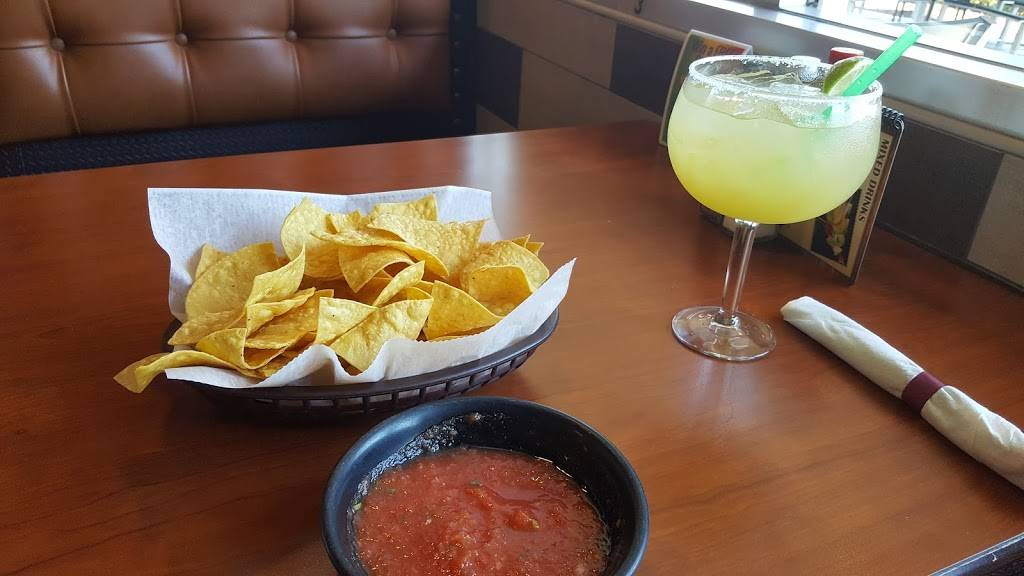 Fiesta Mexicana Youngsville | restaurant | 1170 US-1 #140, Youngsville, NC 27596, USA | 9194351540 OR +1 919-435-1540