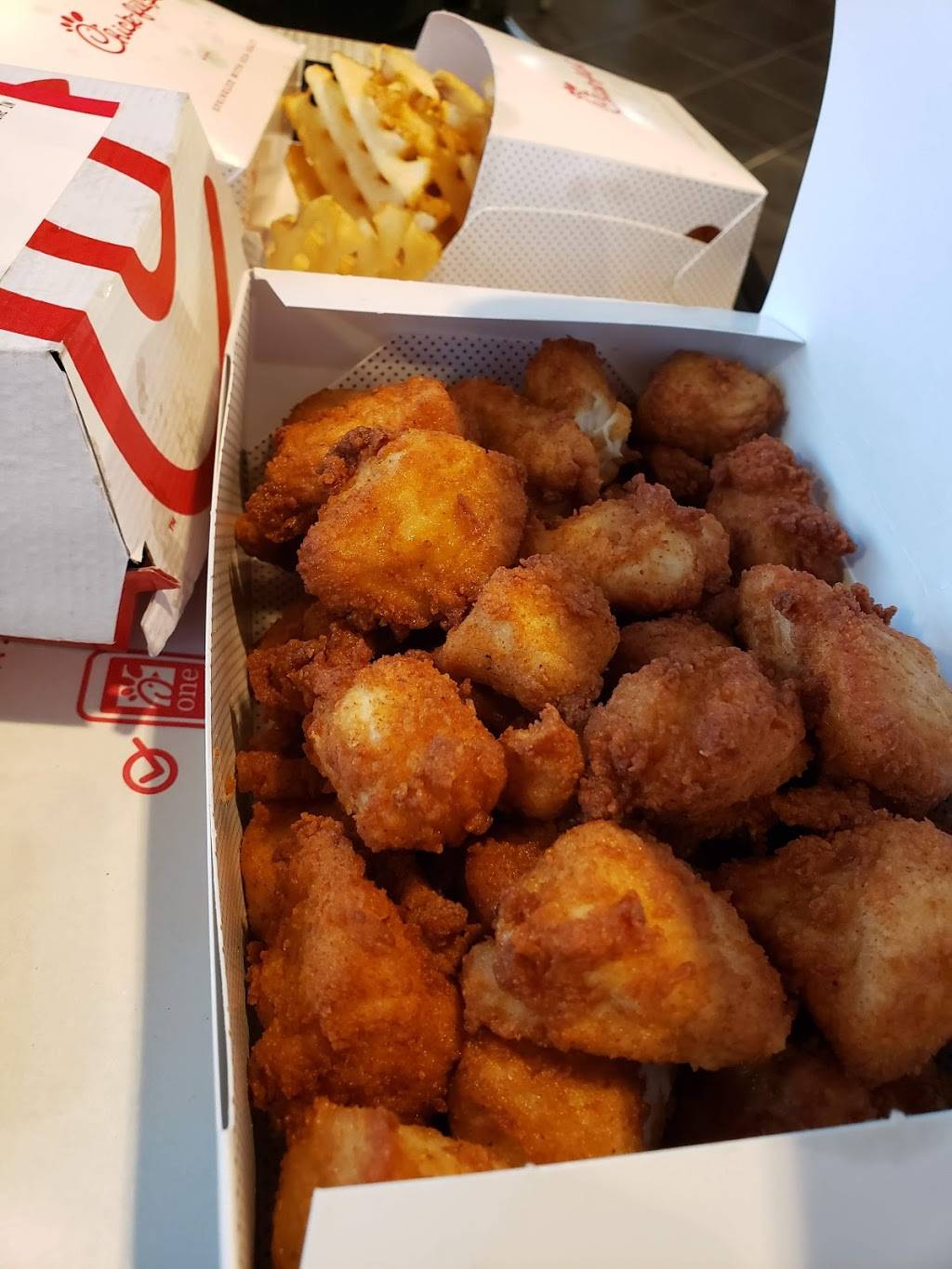 Chick-fil-A | restaurant | 5650 W Touhy Ave, Niles, IL 60714, USA | 8336378872 OR +1 833-637-8872