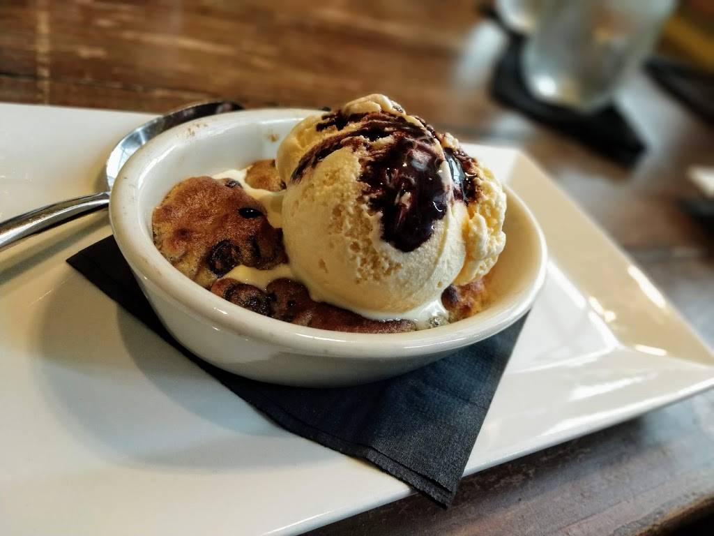 Oak Stone Craft Pizza and Bar | restaurant | 1000 Valley Ave, Winchester, VA 22601, USA | 5404505262 OR +1 540-450-5262