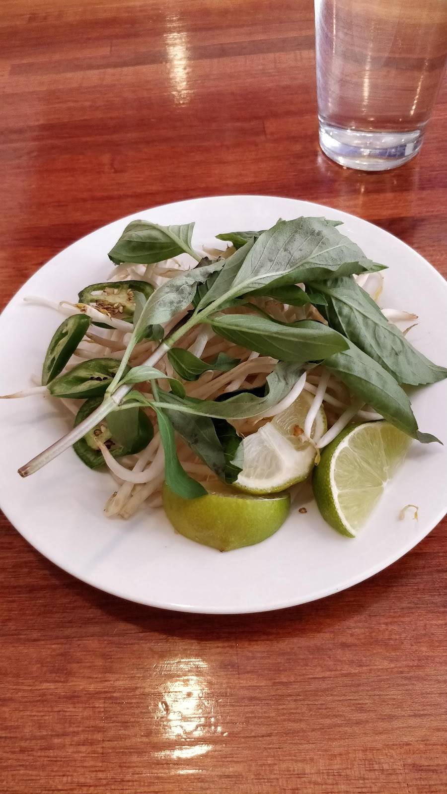 Phở K & K | restaurant | 2533 Telegraph Ave, Berkeley, CA 94704, USA | 5106669966 OR +1 510-666-9966