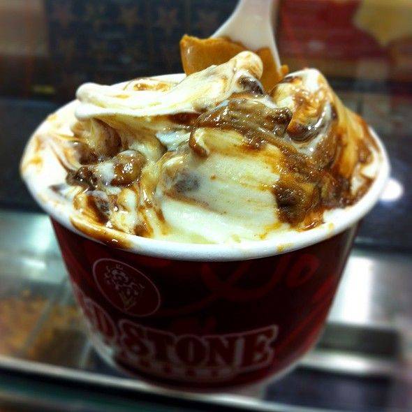 Cold Stone Creamery | cafe | 6801 Hollywood Blvd Ste 319, Hollywood, CA 90028, USA | 3239623199 OR +1 323-962-3199
