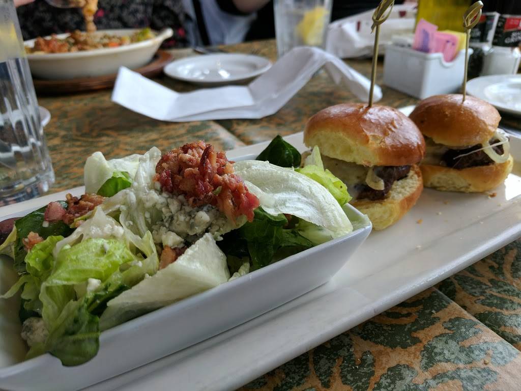 Papa Vinos Italian Kitchen | restaurant | 5110 Edison Lakes Pkwy, Mishawaka, IN 46545, USA | 5742711692 OR +1 574-271-1692