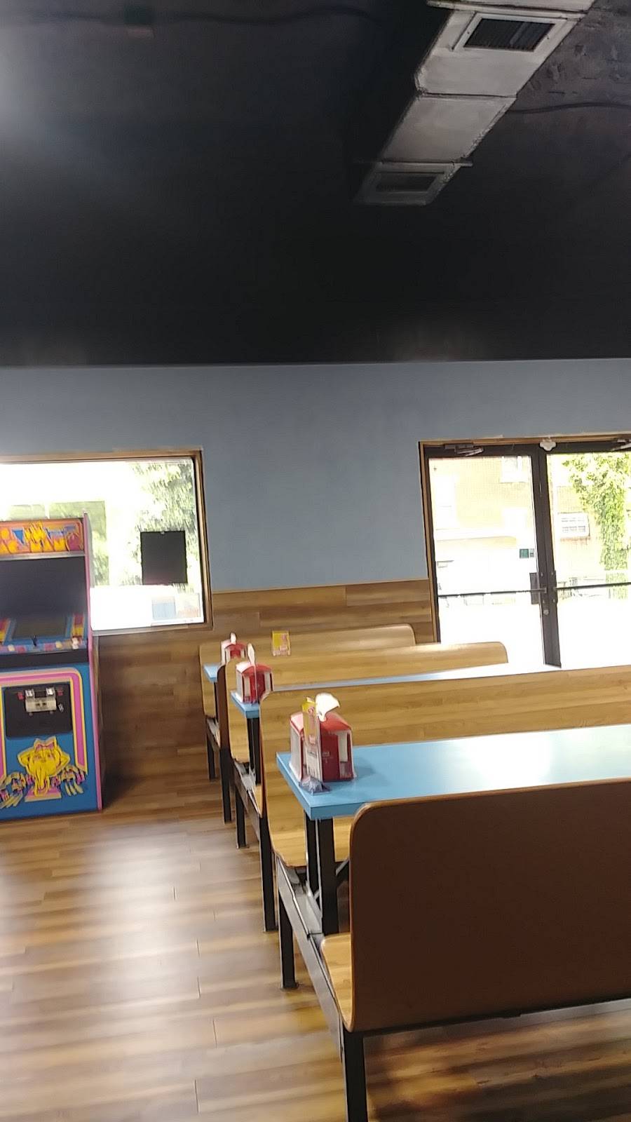 Hussons Pizza | restaurant | 2415 Kanawha Terrace, St Albans, WV 25177, USA | 3047222135 OR +1 304-722-2135