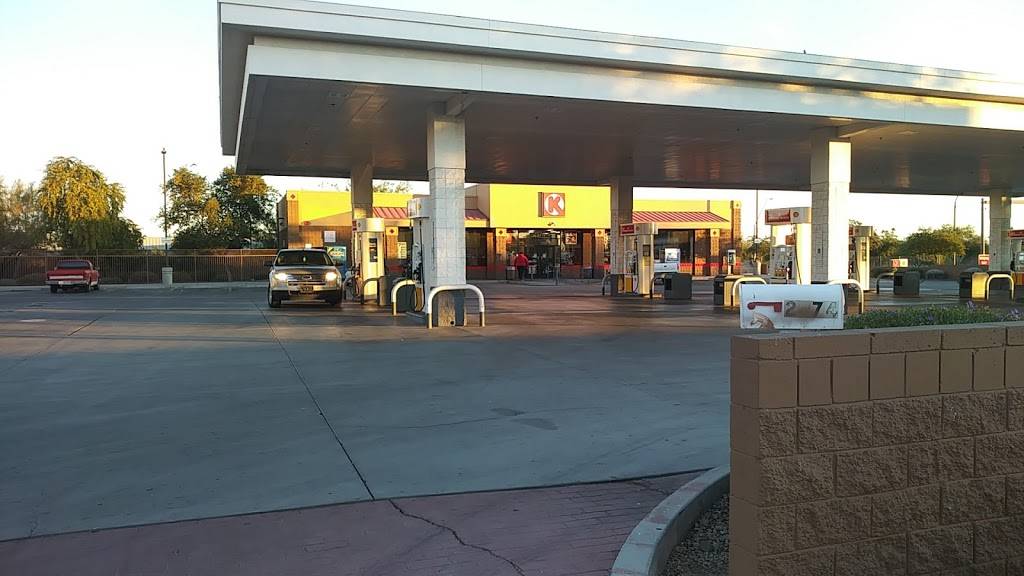 Circle K | meal takeaway | 2174 E University Dr, Tempe, AZ 85281, USA | 4809675908 OR +1 480-967-5908