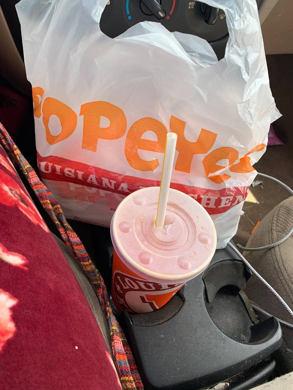 Popeyes Louisiana Kitchen | restaurant | 2800 W College Ave, Appleton, WI 54914, USA | 9202574222 OR +1 920-257-4222