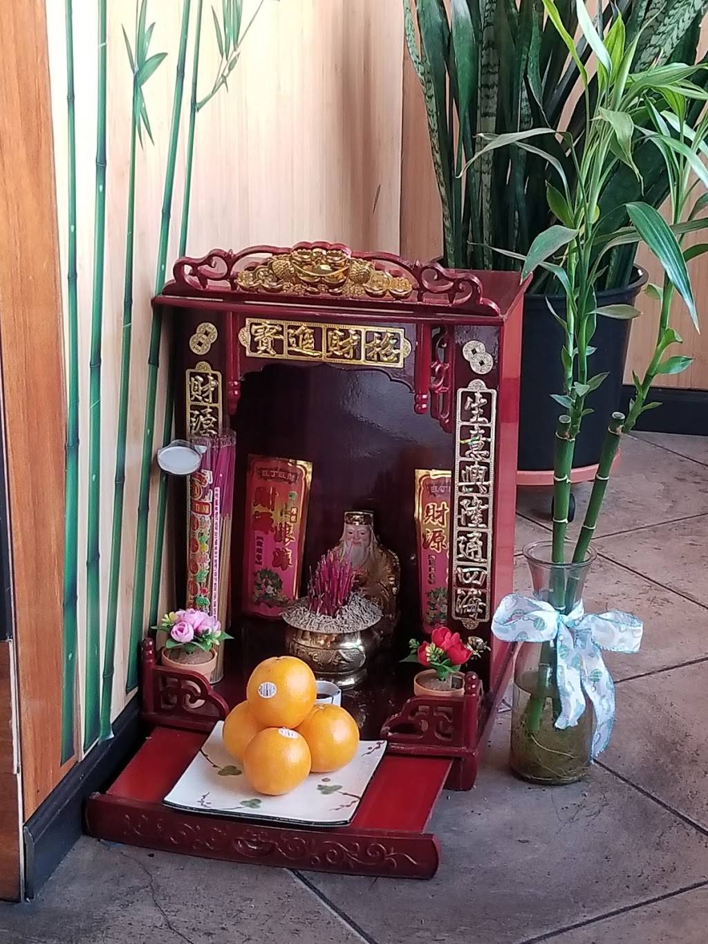 Xuân | restaurant | 9988 15th Ave SW, Seattle, WA 98146, USA | 2066010820 OR +1 206-601-0820