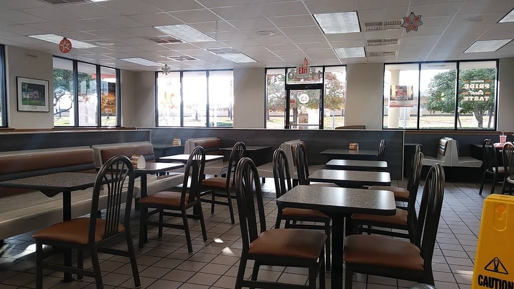 Whataburger | restaurant | 11880 N Central Expy, Dallas, TX 75243, USA | 9722310475 OR +1 972-231-0475