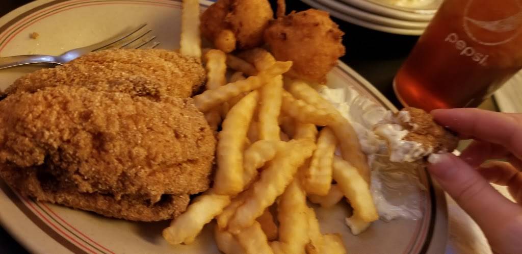 Fish Creel | restaurant | 7810 AL-207, Anderson, AL 35610, USA | 2562470969 OR +1 256-247-0969