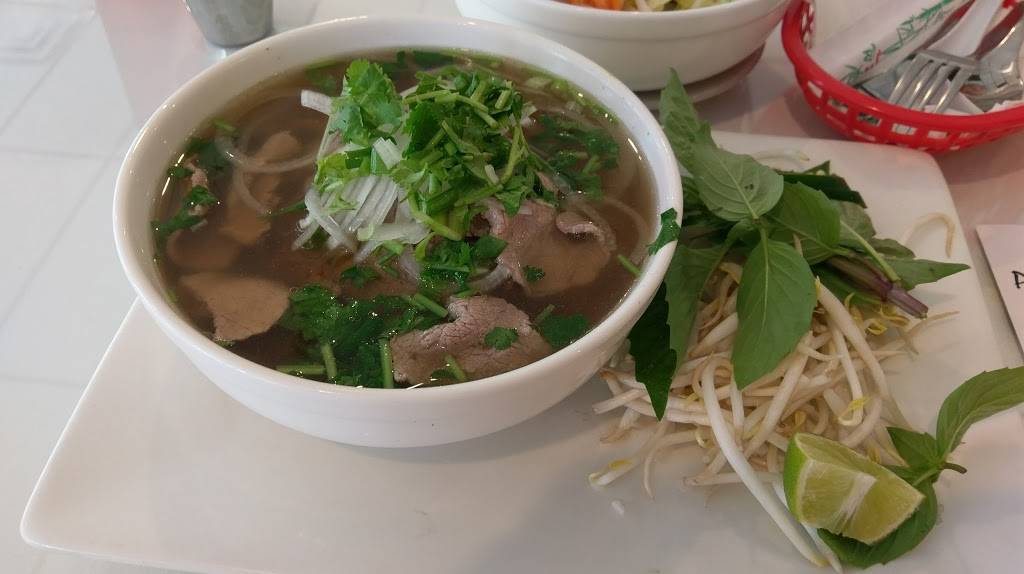 Pho & Po Boy | restaurant | 1827 SW Green Oaks Blvd #149, Arlington, TX 76017, USA | 8175332599 OR +1 817-533-2599