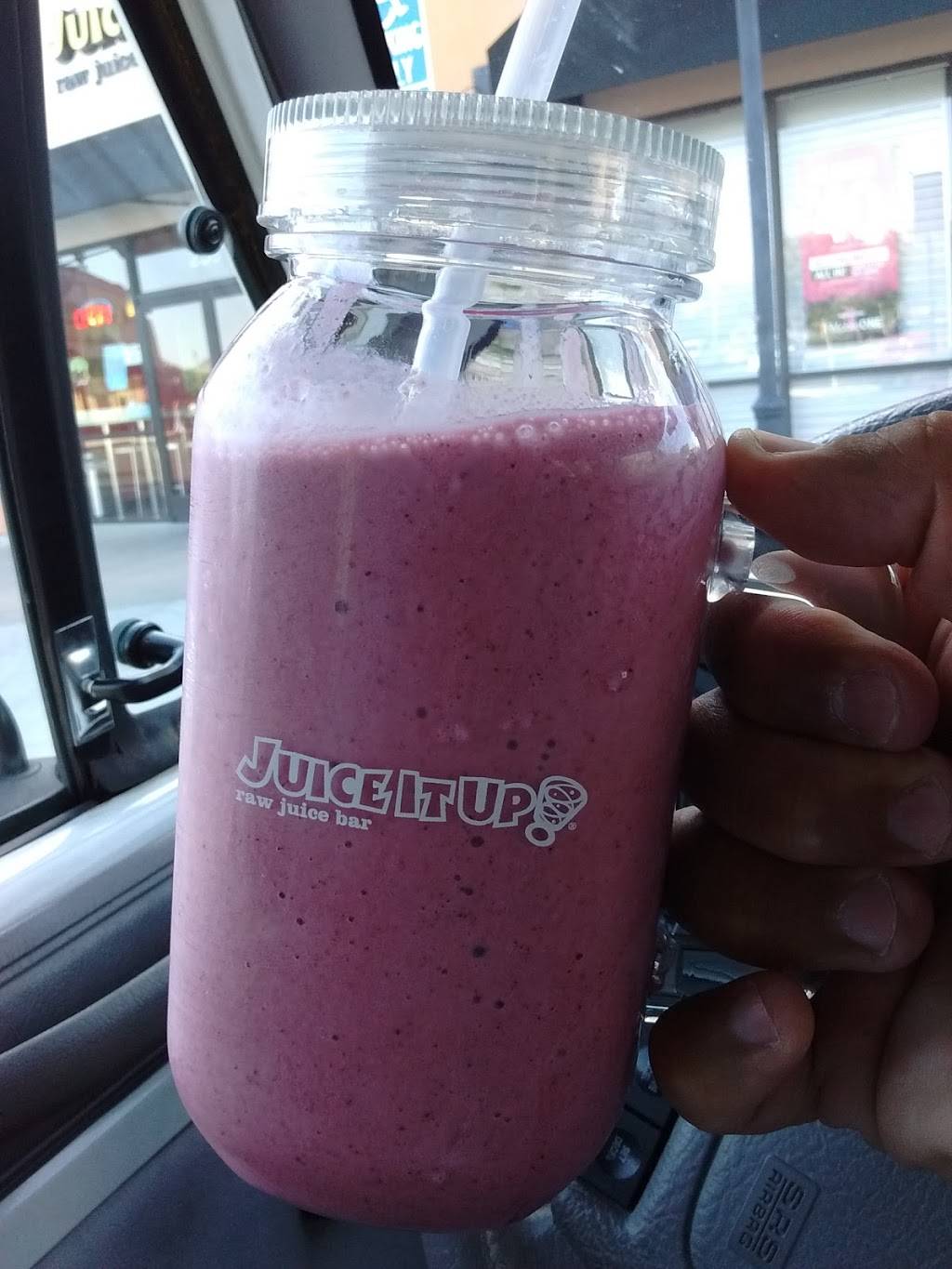 Juice It Up! | restaurant | 14898 Dale Evans Pkwy #250, Apple Valley, CA 92307, USA | 7602400500 OR +1 760-240-0500