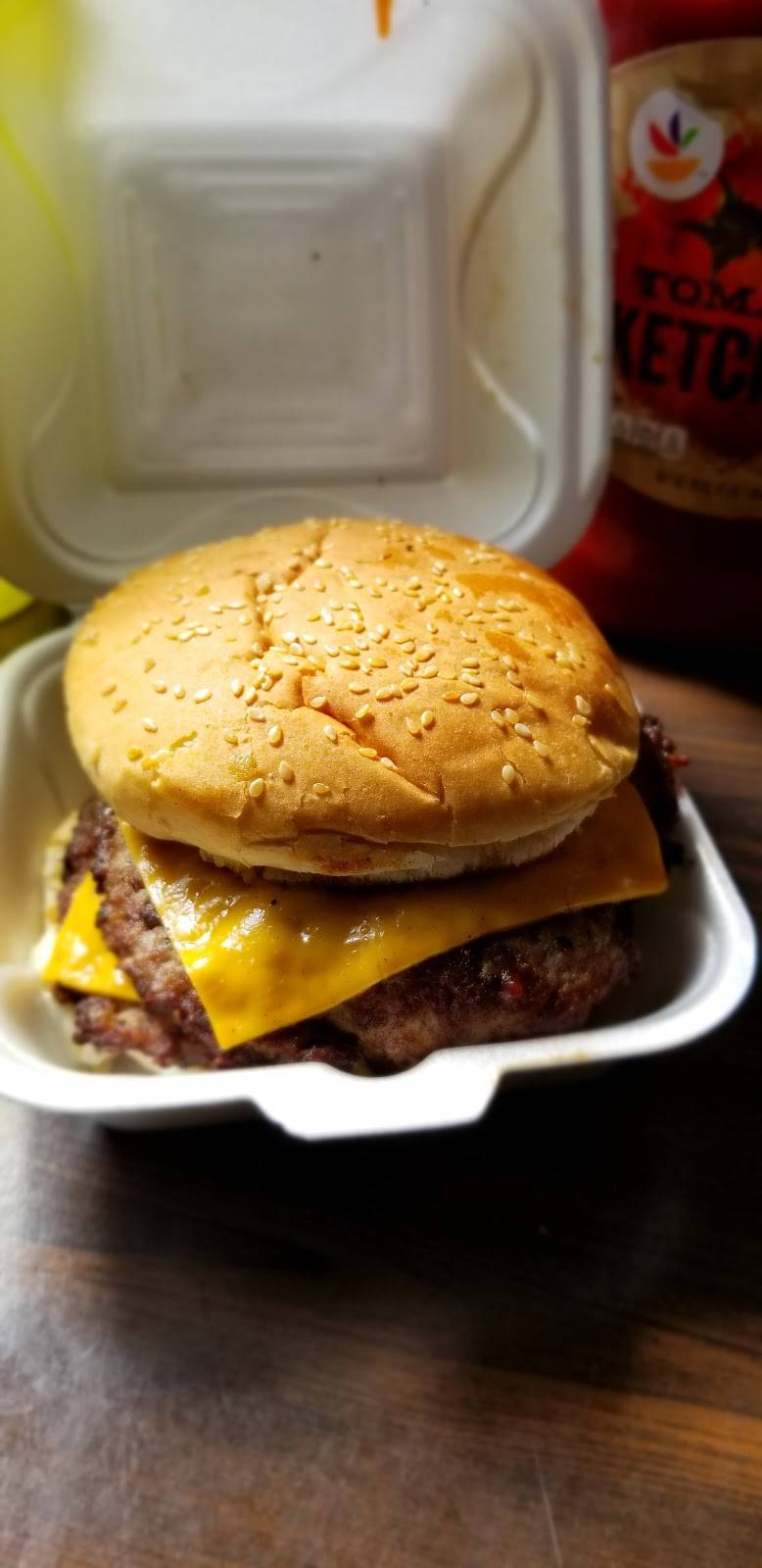 Crown Fried Chicken | restaurant | 13105 Rockaway Blvd, South Ozone Park, NY 11420, USA | 7183232161 OR +1 718-323-2161