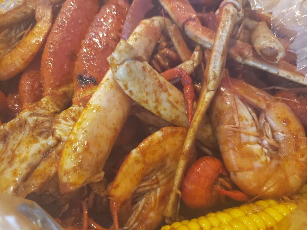 Crab & Claw Seafood | restaurant | 7932 S Great Trinity Forest Way #114A, Dallas, TX 75217, USA | 4697098285 OR +1 469-709-8285