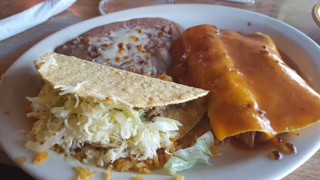 El Charro | restaurant | 1580 S Main St, Harrisonburg, VA 22801, USA | 5404333189 OR +1 540-433-3189