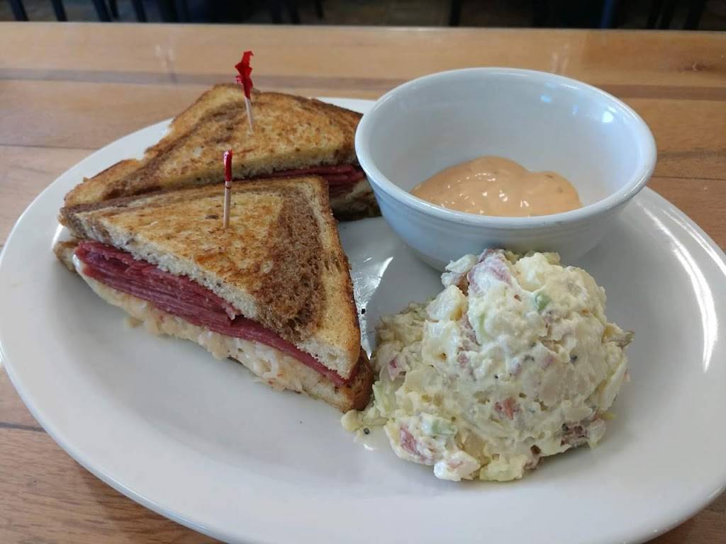 Mikes Breakfast and lunch | restaurant | 6244 State Hwy 20, Lucerne, CA 95458, USA | 7076001074 OR +1 707-600-1074