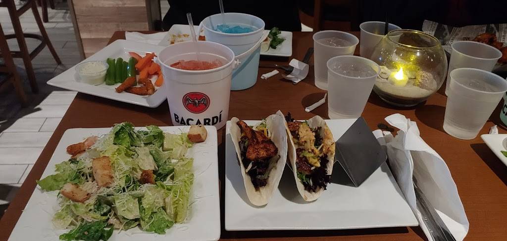 Salt | restaurant | 333 1st St N #110, Jacksonville Beach, FL 32250, USA | 9047013765 OR +1 904-701-3765