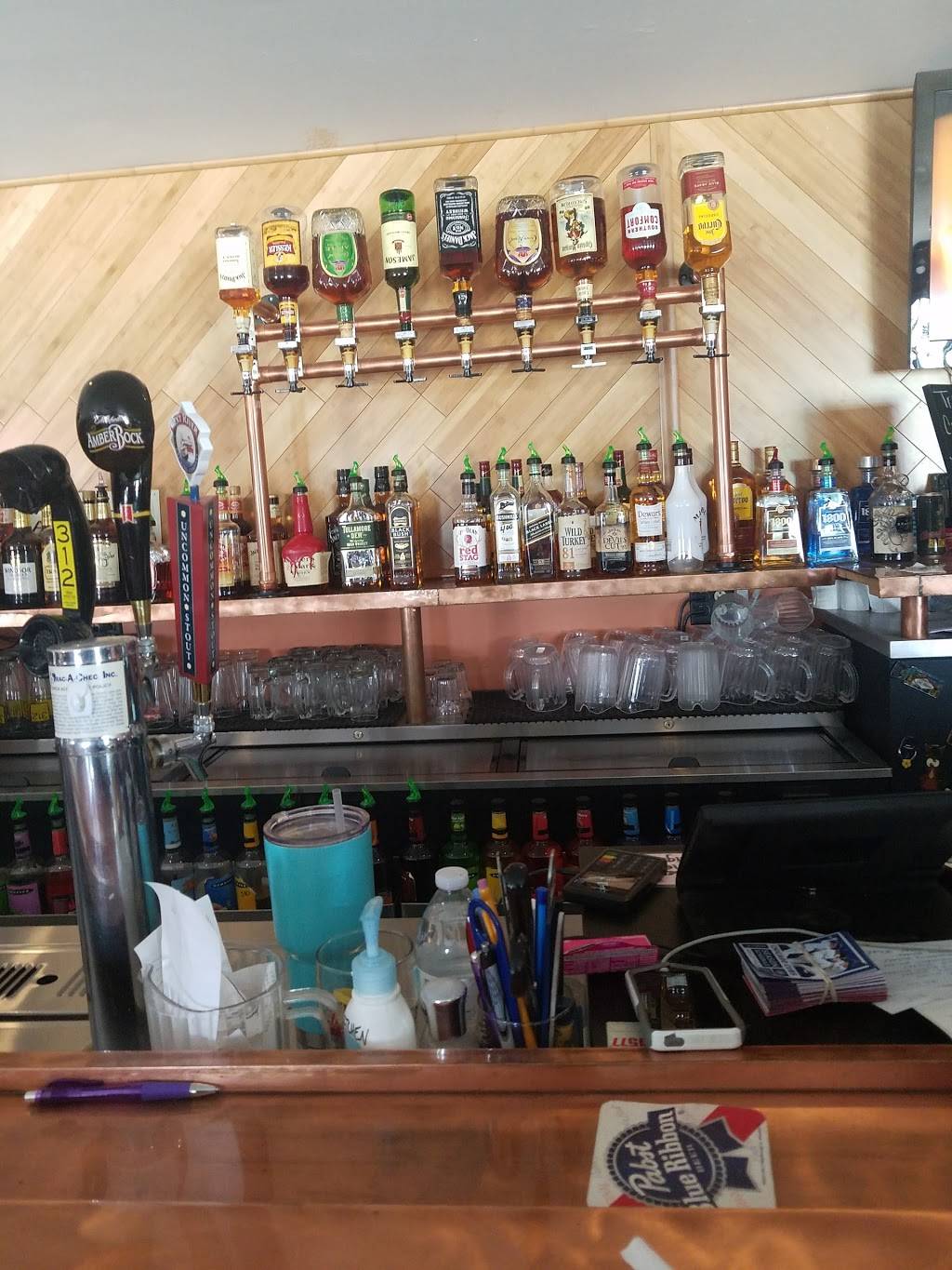 Rileys Roadhouse Bar & Grill | restaurant | 21000 157th Ave N, Cordova, IL 61242, USA | 3096549463 OR +1 309-654-9463