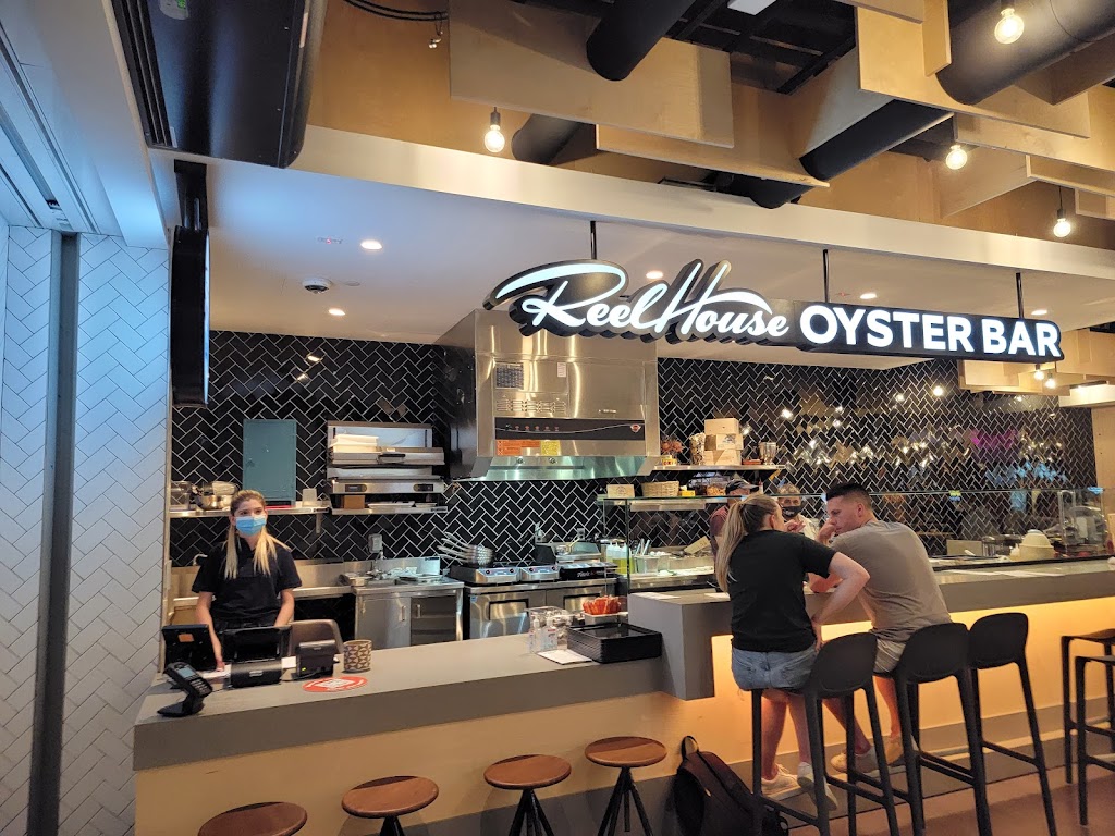 Hub Hall | restaurant | 80 Causeway St, Boston, MA 02114, USA | 6172638900 OR +1 617-263-8900