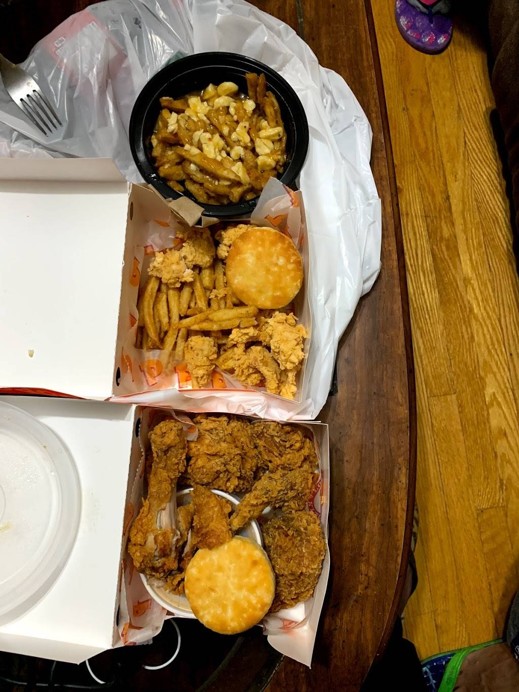 Popeyes Louisiana Kitchen | restaurant | 269 Queen St E, Brampton, ON L6W 2C2, Canada | 9054552400 OR +1 905-455-2400