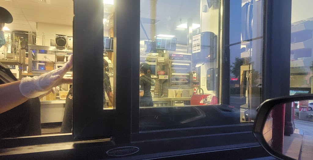 KFC | restaurant | 905 N Waterman Ave, San Bernardino, CA 92410, USA | 9099561278 OR +1 909-956-1278