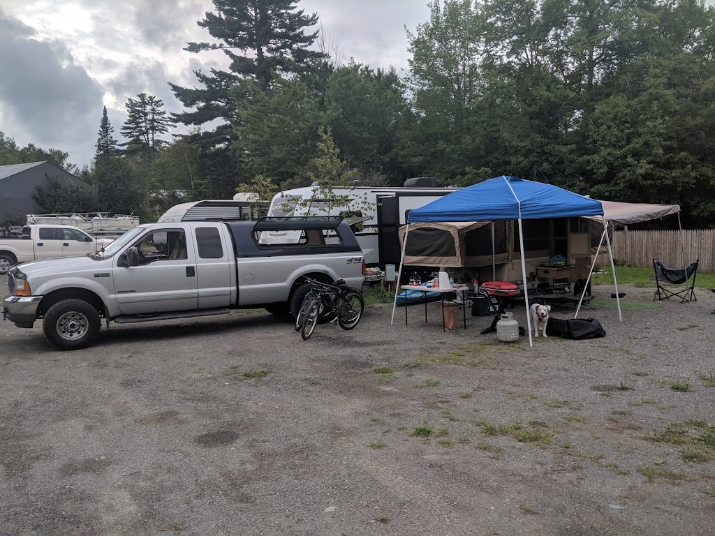 Bear Point Marina, Cabins, Campground and Restaurant | restaurant | Bear Point Rd, Bowerbank, ME 04426, USA | 2075643135 OR +1 207-564-3135