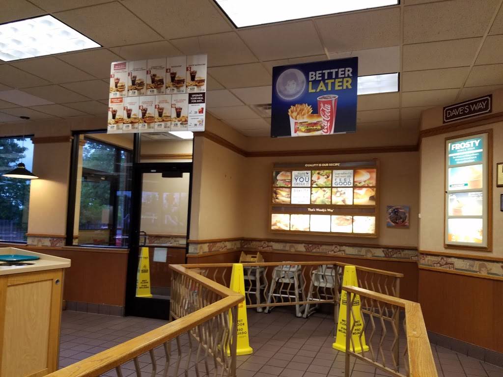 Wendys | restaurant | 5251 Turney Rd, Garfield Heights, OH 44125, USA | 2166621685 OR +1 216-662-1685