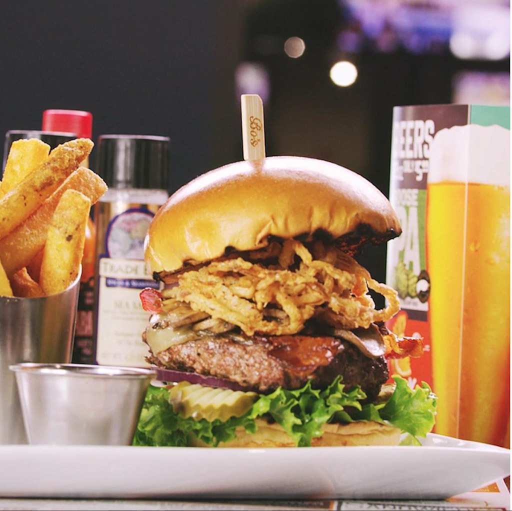 Bokampers Sports Bar & Grill | restaurant | 8001 Plaza del Lago Dr, Estero, FL 33928, USA | 2399927611 OR +1 239-992-7611