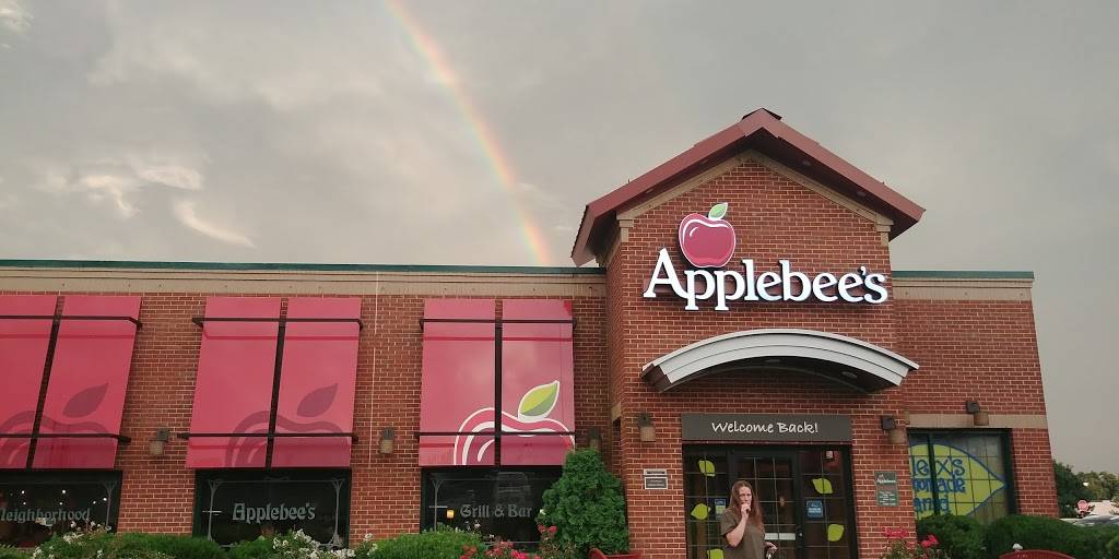 Applebees Grill + Bar | restaurant | 320 MacDade Boulevard, Folsom, PA 19033, USA | 6104617573 OR +1 610-461-7573