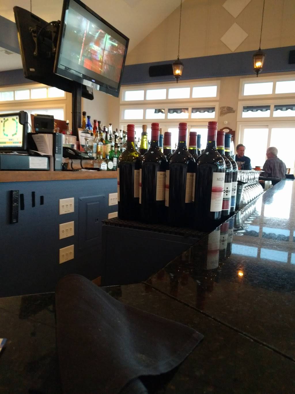 The Cove Bar and Grille | restaurant | 31806 Lake View Dr, Selbyville, DE 19975, USA | 3024363200 OR +1 302-436-3200