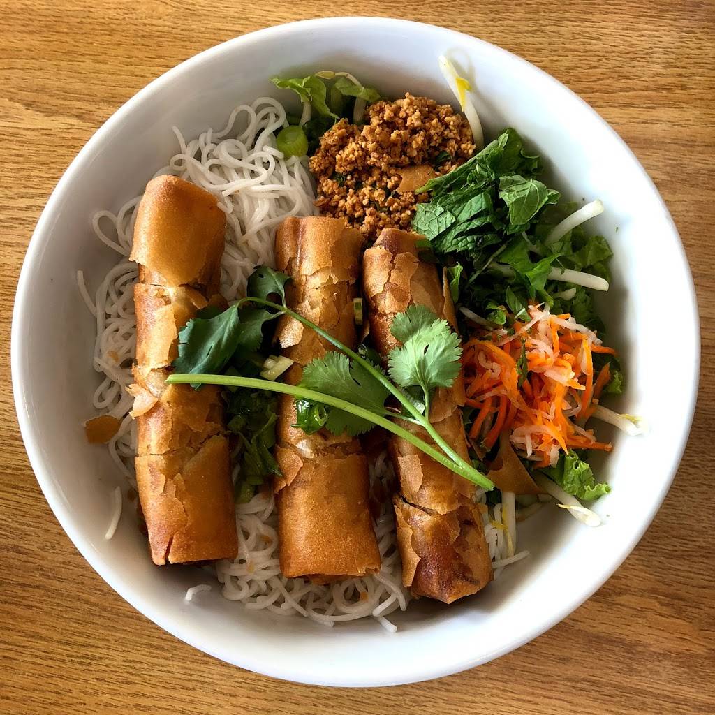 Viet Noms - Vietnamese Restaurant | restaurant | 1100 E Stanley Blvd, Livermore, CA 94550, USA | 9252925539 OR +1 925-292-5539