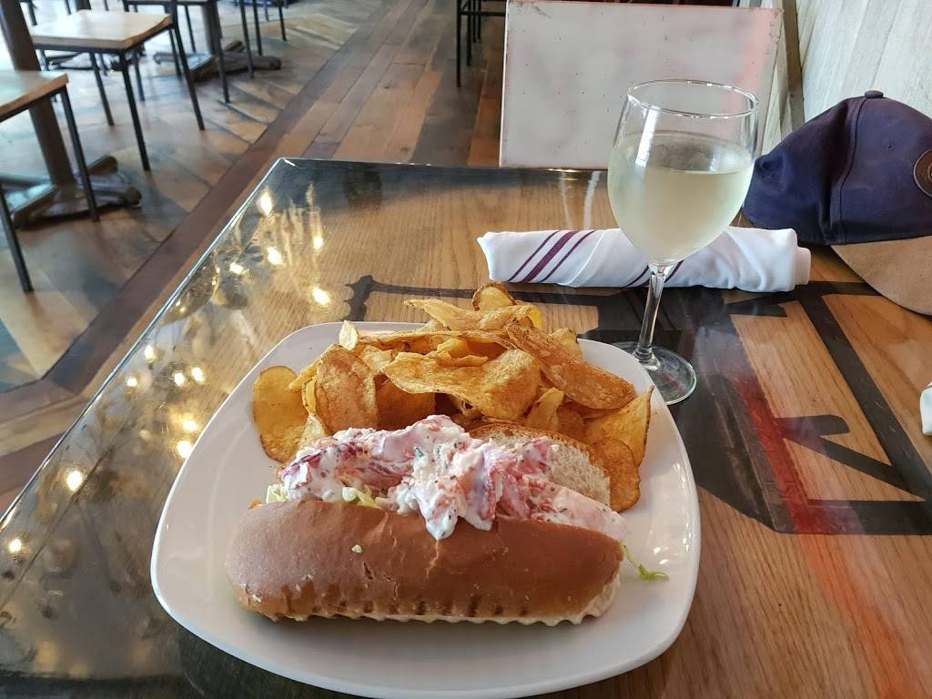 The White Bull Tavern | Bostons Best Comedy, Nightclub, Lobster | meal takeaway | Faneuil Hall, 1 Union St, Boston, MA 02108, USA | 6176814600 OR +1 617-681-4600