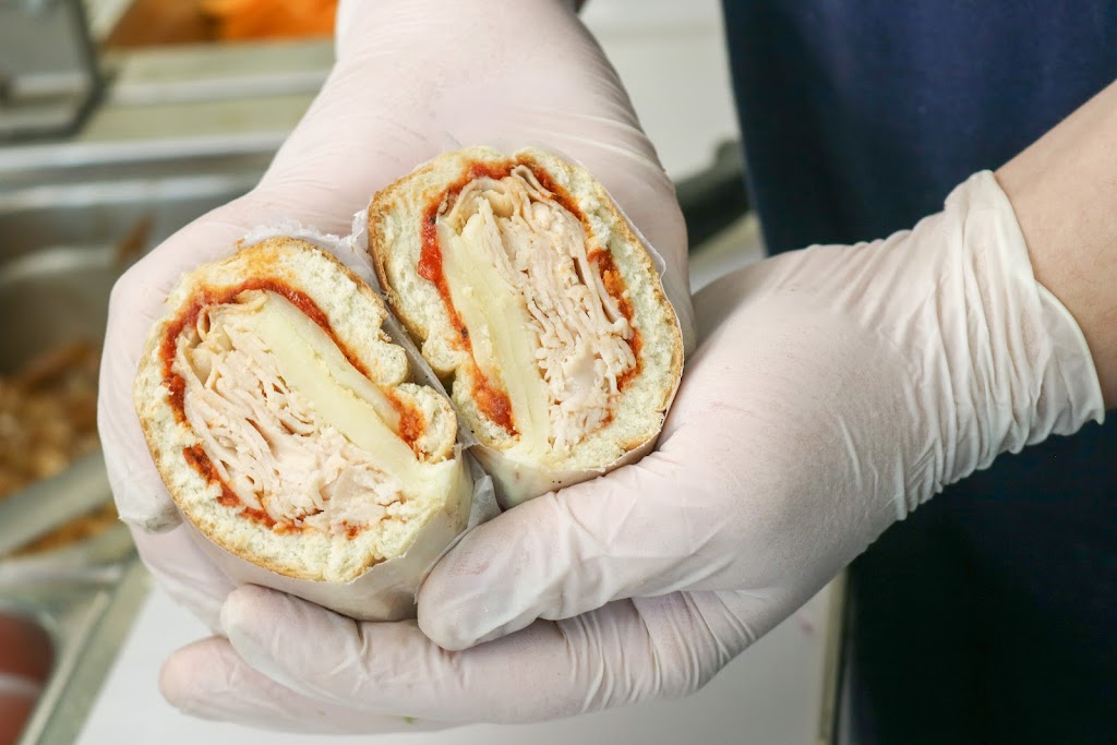 Lakeside Subs | restaurant | 7708 Lohman Ford Rd Building B Suite 103, Lago Vista, TX 78645, USA | 5122436779 OR +1 512-243-6779