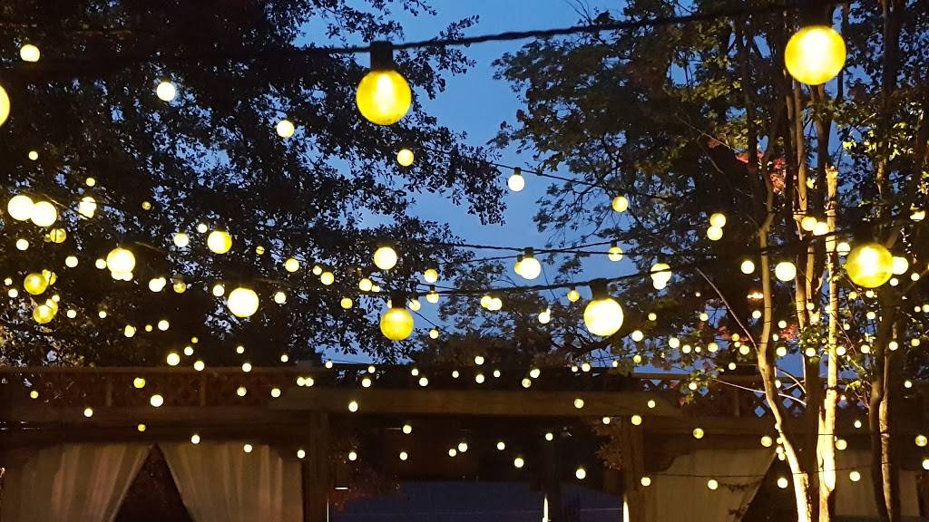 The Beer Garden Restaurant | restaurant | 101 N Jackson St, Starkville, MS 39759, USA | 6623235005 OR +1 662-323-5005