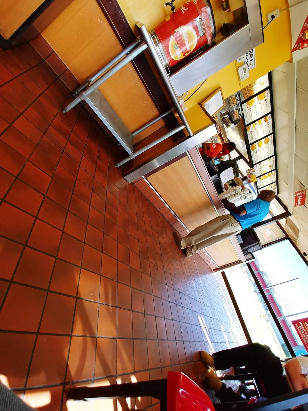 Churchs Chicken | restaurant | 5720 S Lindbergh Blvd, St. Louis, MO 63123, USA | 3148491114 OR +1 314-849-1114