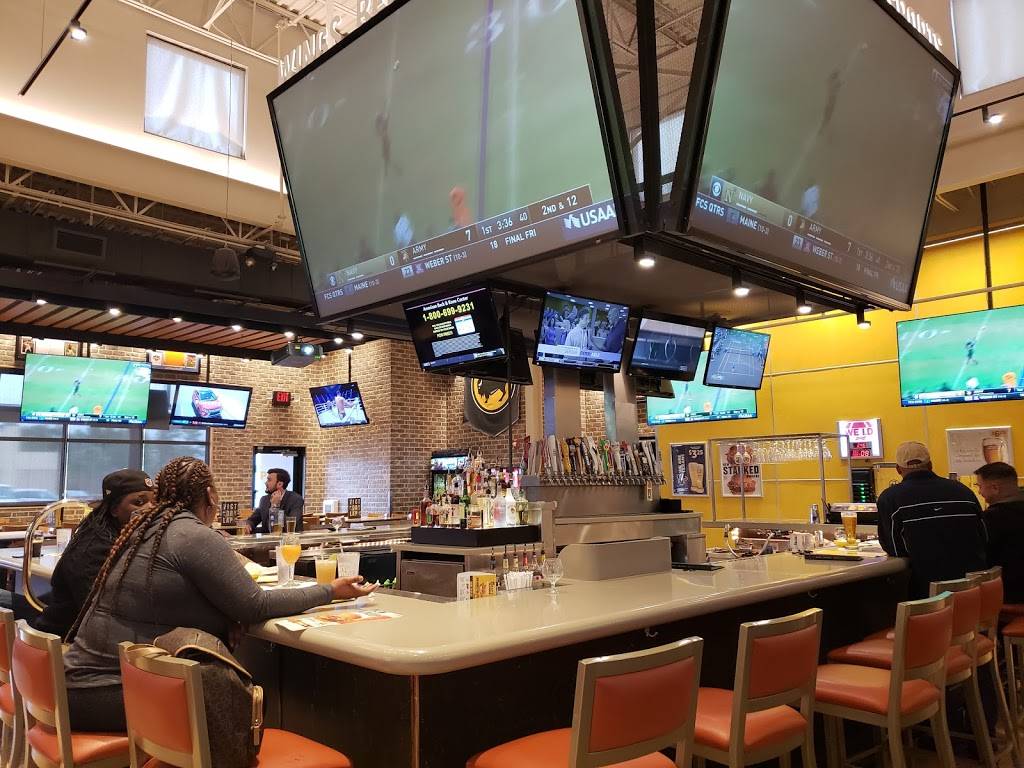 Buffalo Wild Wings | restaurant | 15800 North Fwy, Houston, TX 77090, USA | 2814430760 OR +1 281-443-0760