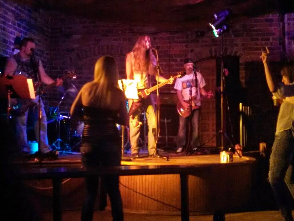 Richard Noggins Pub | restaurant | 821 Gallia St, Portsmouth, OH 45662, USA | 7403551166 OR +1 740-355-1166