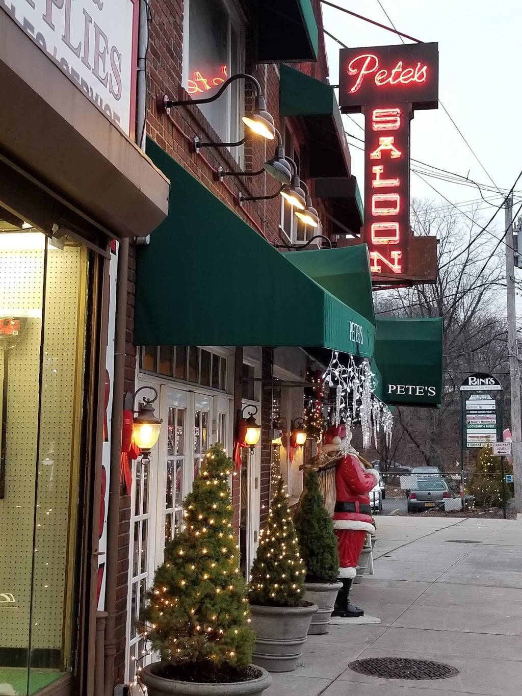 PETES Saloon & Restaurant | restaurant | 8 W Main St, Elmsford, NY 10523, USA | 9145929849 OR +1 914-592-9849