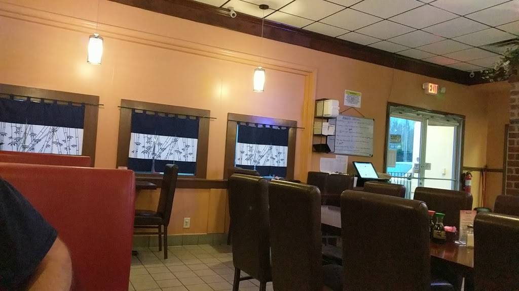 Makoto | restaurant | 2182 US-41, Greenbrier, TN 37073, USA | 6158630179 OR +1 615-863-0179