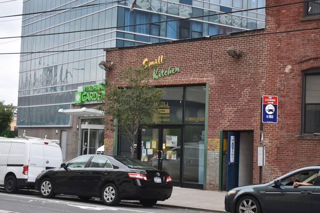 Small Kitchen | cafe | 44 37 Vernon Blvd, Long Island City, NY 11101, USA | 7186066200 OR +1 718-606-6200