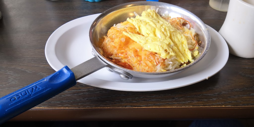 Carols Cafe | cafe | 2543 Bells Ferry Rd # 50, Marietta, GA 30066, USA | 7704224641 OR +1 770-422-4641