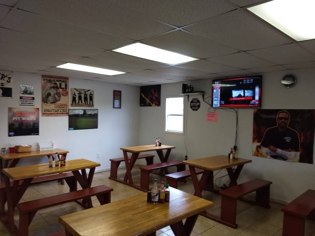 Characters Famous BBQ | restaurant | 6419 Joe Frank Harris Pkwy, Adairsville, GA 30103, USA | 6784816701 OR +1 678-481-6701